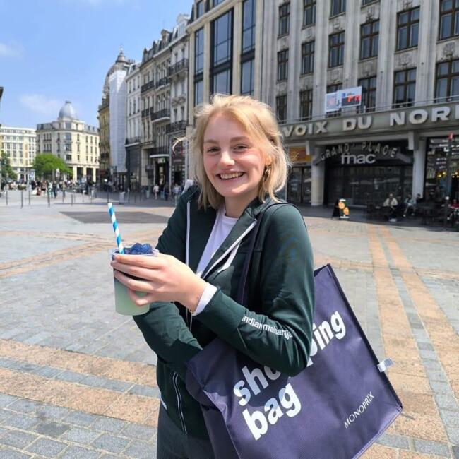 Babysitter in Tielt: Phoebe