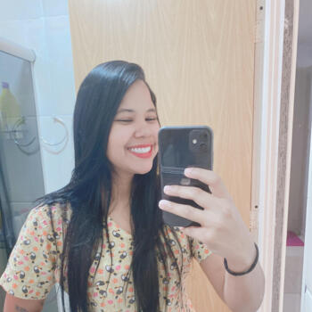 Babá Valparaíso de Goiás: Larissa