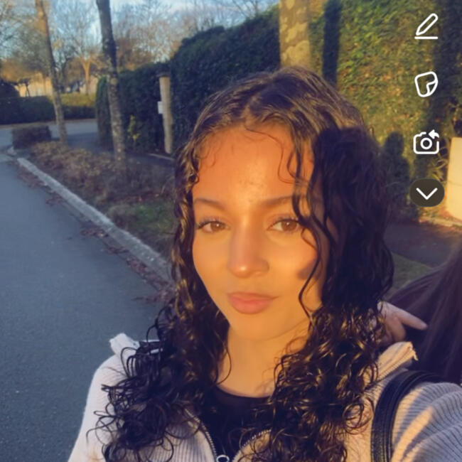 Babysitter in Laval: Sabrina