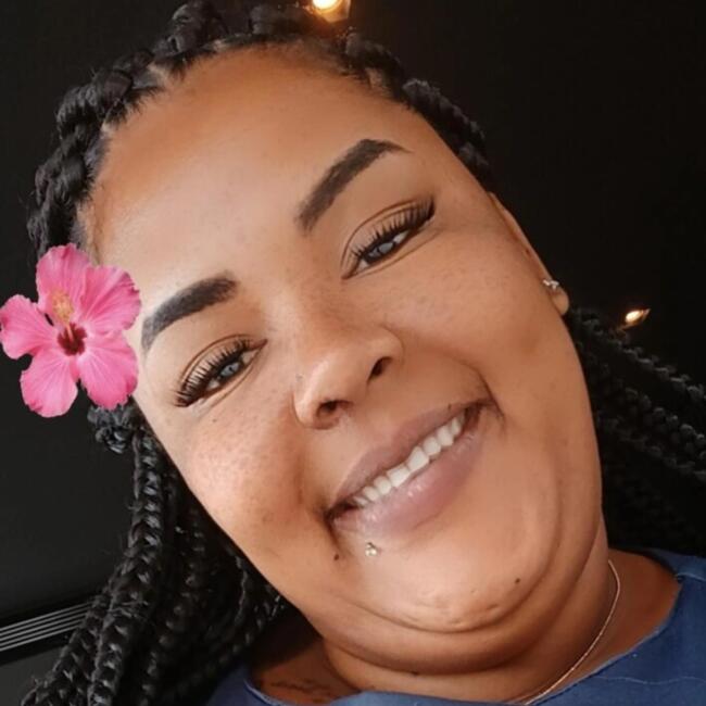 Babysitter in Conceição da Feira: Cleidiane