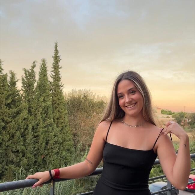 Nanny in Madrid: Adriana