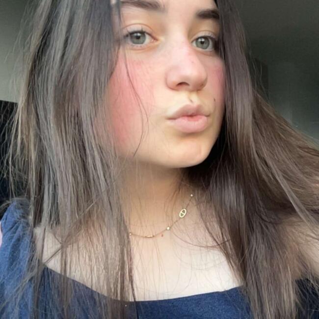 Babysitter in Lokeren: Idil