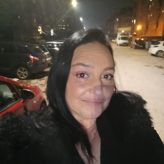 Babysitter in Atenica: Jasmina