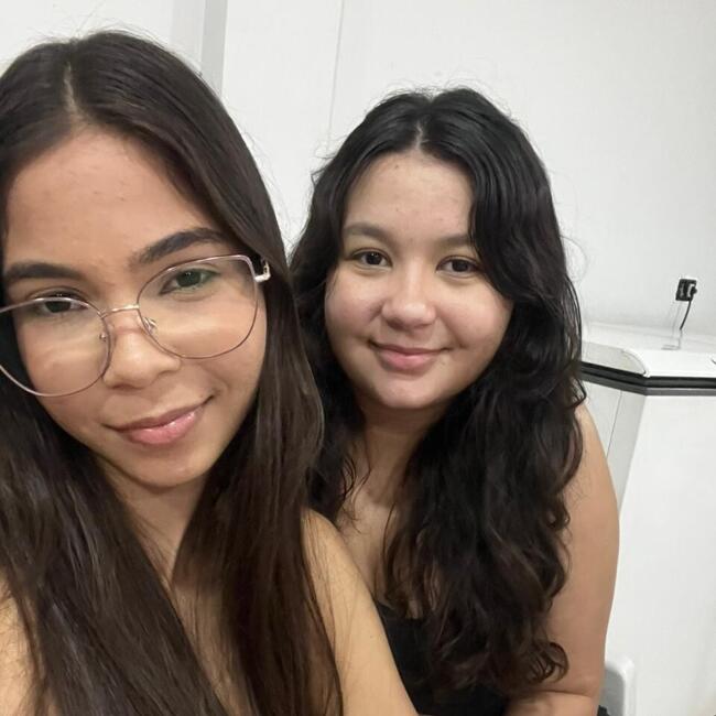 Babá em Goiânia: Domenica e marcelly