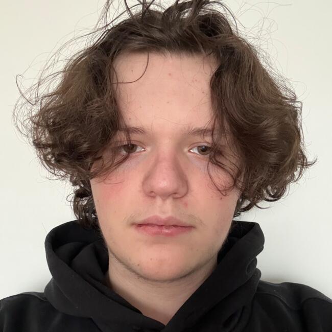 Babysitter in Dunkirk: Raphaël