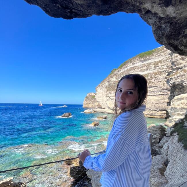 Babysitter in Auterive: Flavie