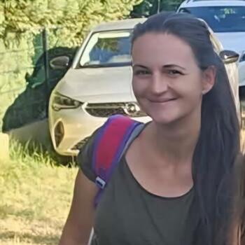 Bébiszitter Kistarcsa: Júlia
