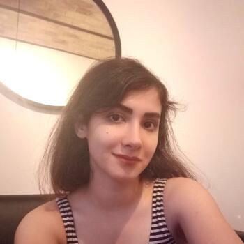 Babysitter in Rome: Andishe