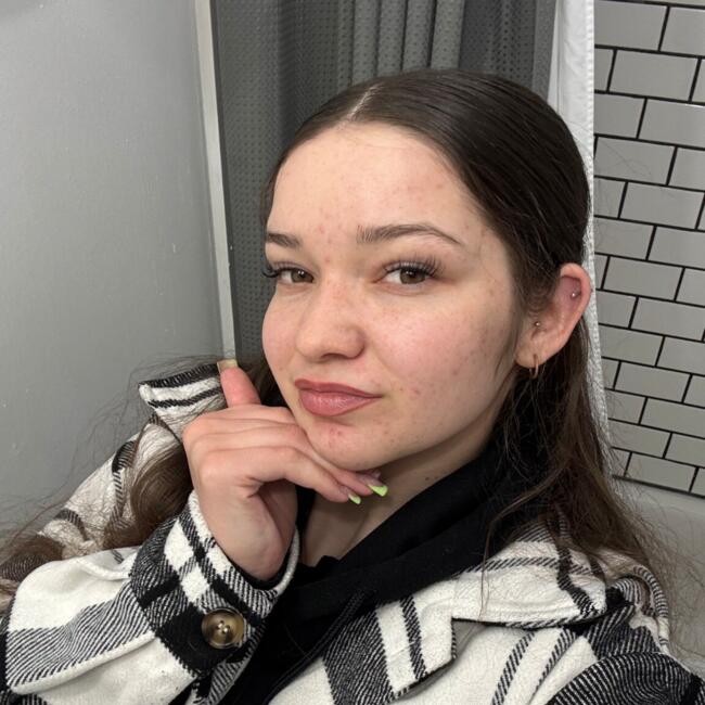 Babysitter in San Bernardino: Alyssa
