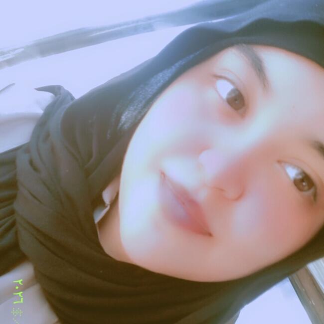 Babysitter in Alexandria: Nada