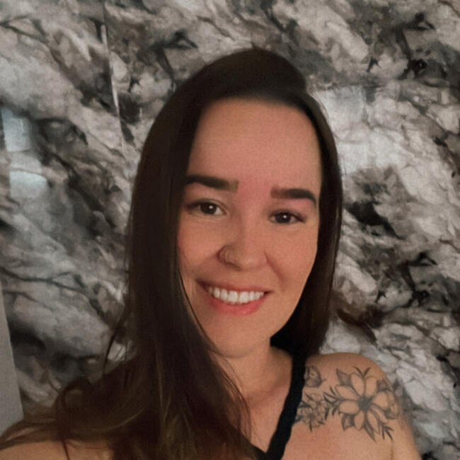 Babysitter in São José dos Campos: Pamela