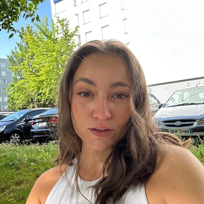 Babysitter in Aytré: Matild