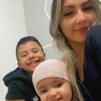 Δουλειά για babysitter στην περιοχή Κουριτίμπα: δουλειά φύλαξης παιδιών Joice
