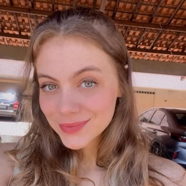 Babysitter in Ribeirão Preto: Luiza