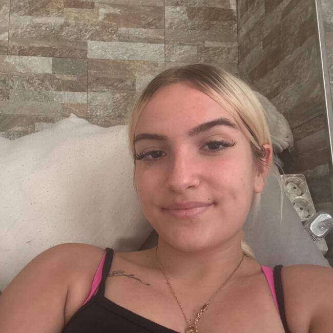 Nanny in Torremolinos: Indara