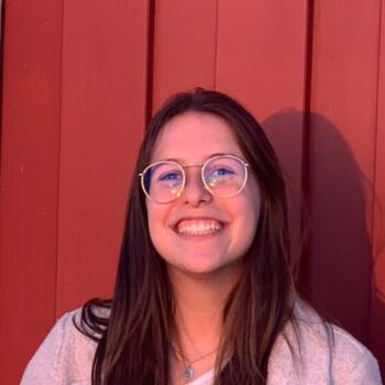 Babysitter em Alcanena: Eliana