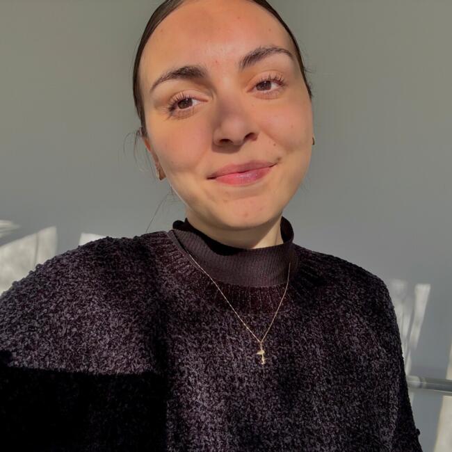 Babysitter in Alexandria: Maria fernanda