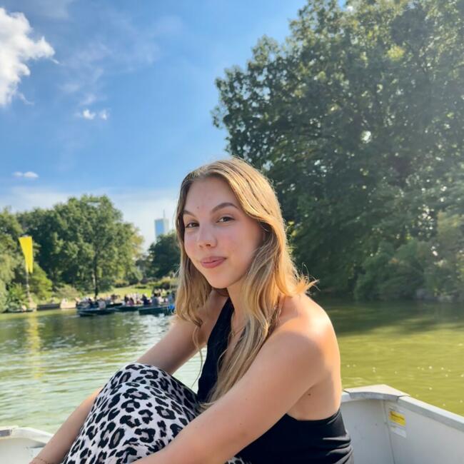 Babysitter in Lille: Ellyse