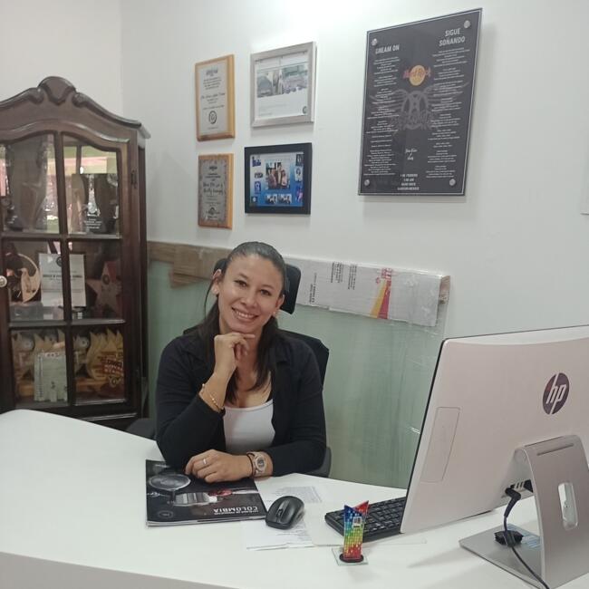 Niñera en Bello: Angela