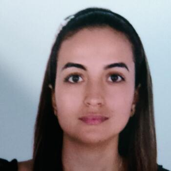 Babysitter in Seville: Dora