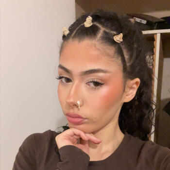 Babysitter in Toulouse: Kenza