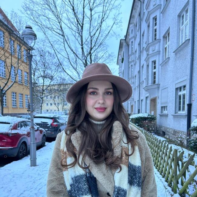 Babysitter in Berlin: Ghazal
