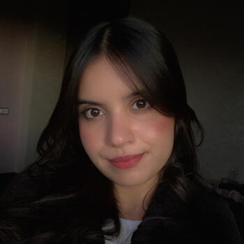 Babysitter Meknes: Abir