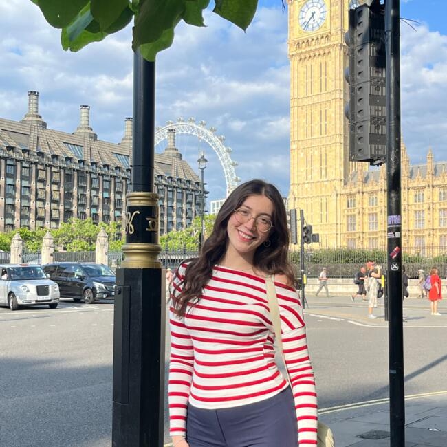 Babysitter in The Hague: Sinem