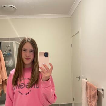 Babysitter in Ballarat: Montana