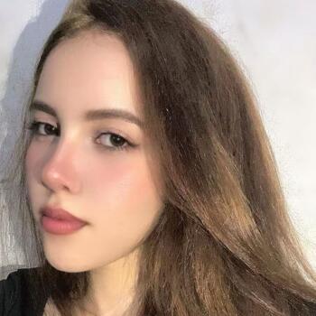 Babá em Curitiba: Débora