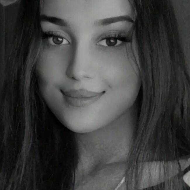 مربية أطفال في طنجة: Rihab