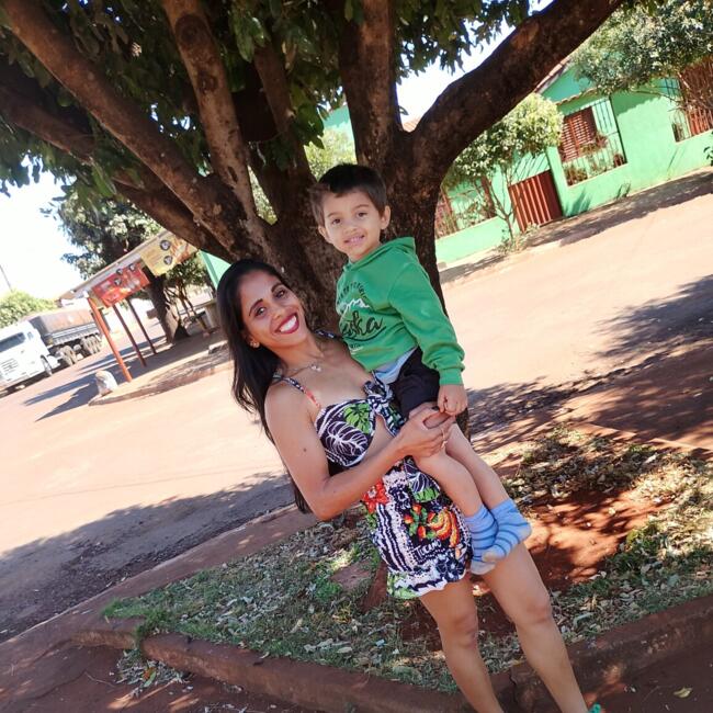 Babysitting job in Aragoiânia: Aline