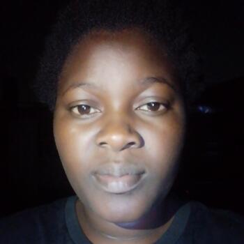 Babysitter in Germiston: Sharon