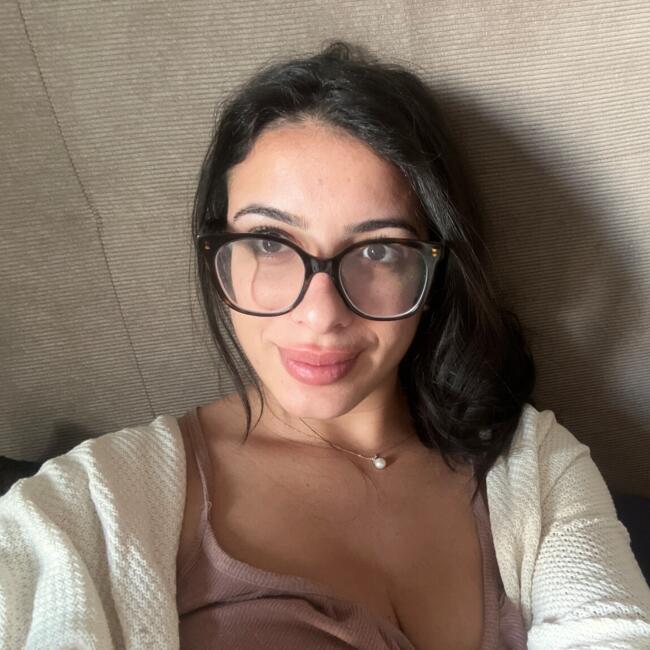 Babysitter in London: Inês