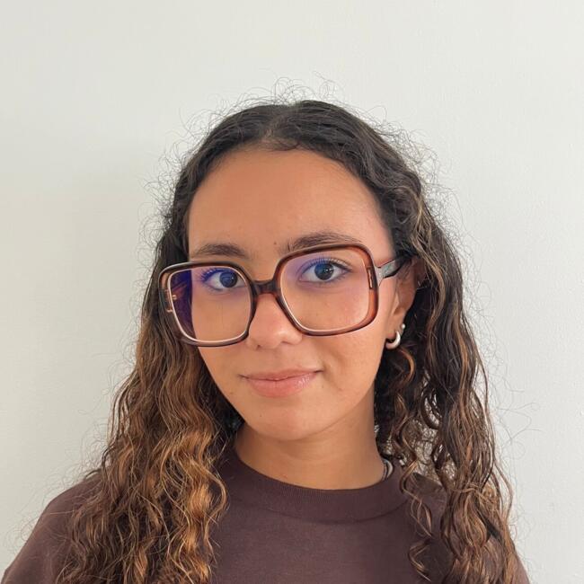 Babysitter in Clermont-Ferrand: Cheima