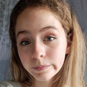 Babysitter in Montigny-le-Bretonneux: Manon
