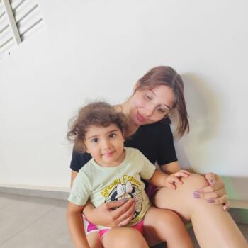 Babá em Barretos: Sara