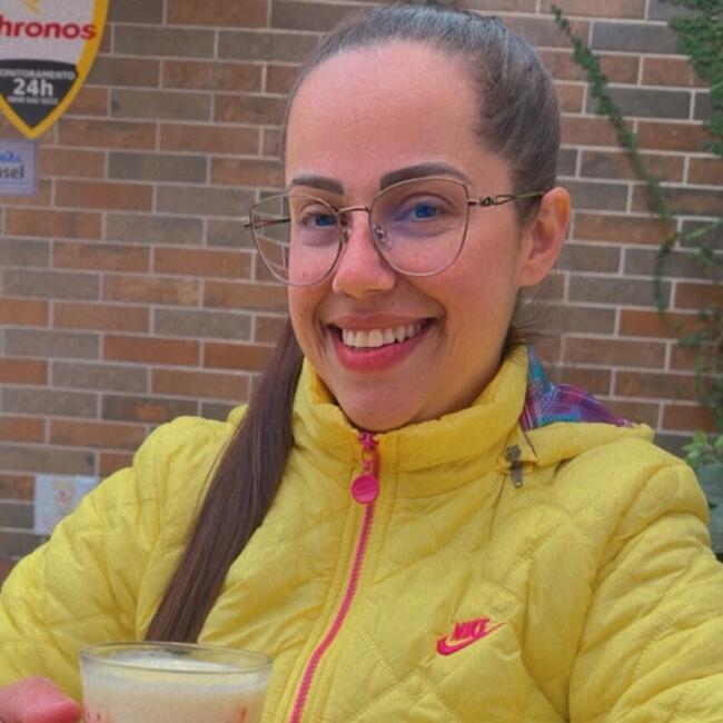 Babysitter in São José (São José): Ani Carolini