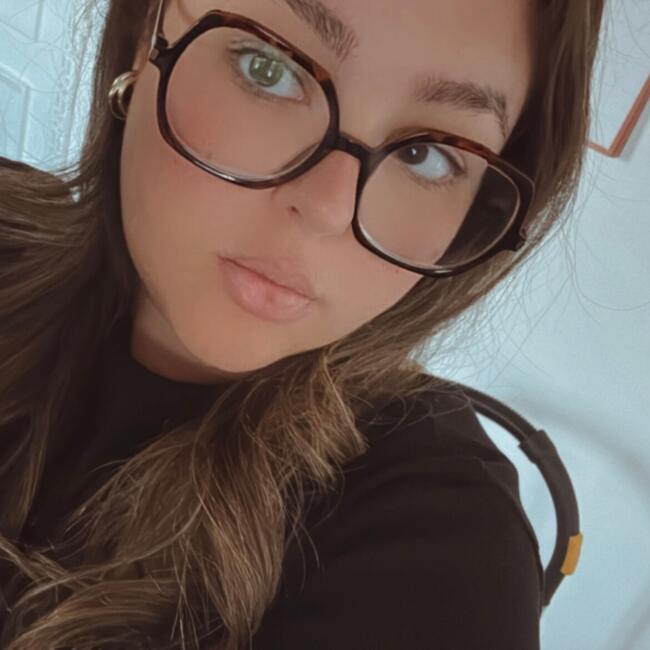 Babysitter in Grenay: Mattea