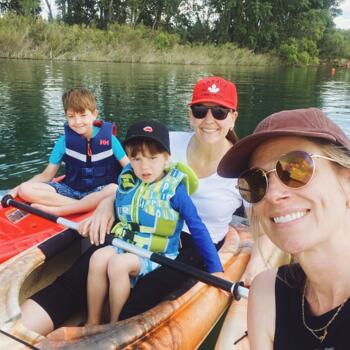 Babysitting job in Calgary: babysitting job Deserae