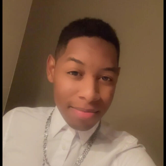 Babysitter in Châtellerault: Moussa