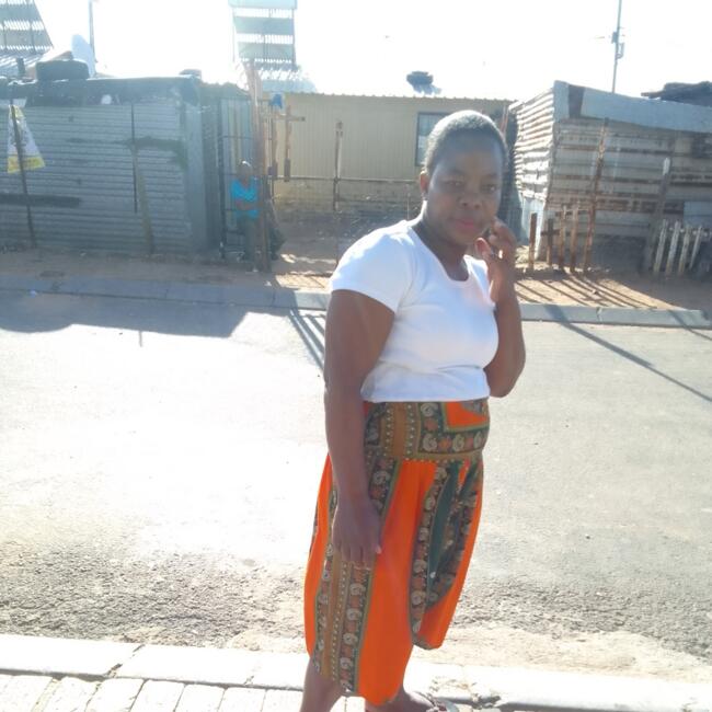 Babysitter in Midrand: Thembi