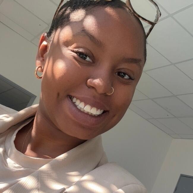 Babysitter in Menucourt: Jade