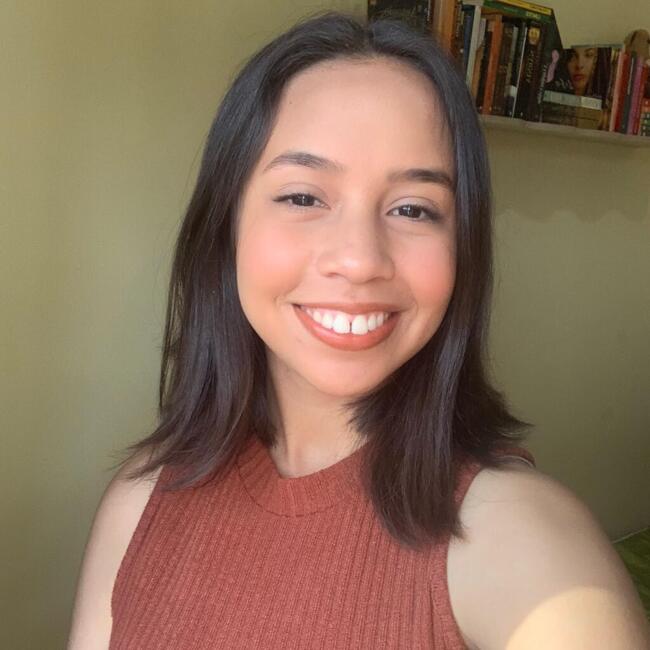 Babá em Mariana: Lidia