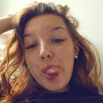 Babysitter in Origny-Sainte-Benoite: Celya lemaire