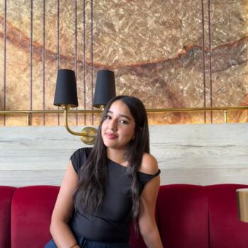 Babysitter in Mérignac: Salma