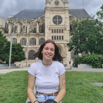 Babysitter στην περιοχή Έσποο: Lyssandre