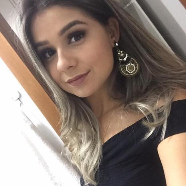 Babysitting job in Vilhena: Lívia