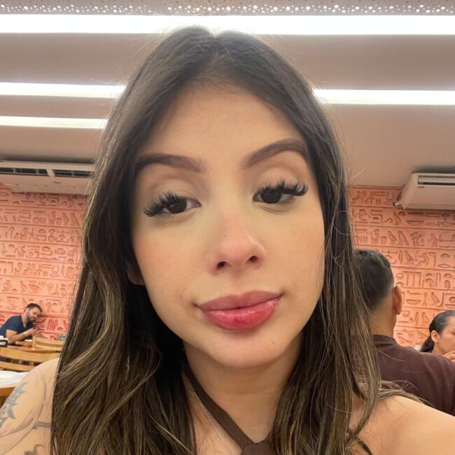 Babá em Manaus: Vivian