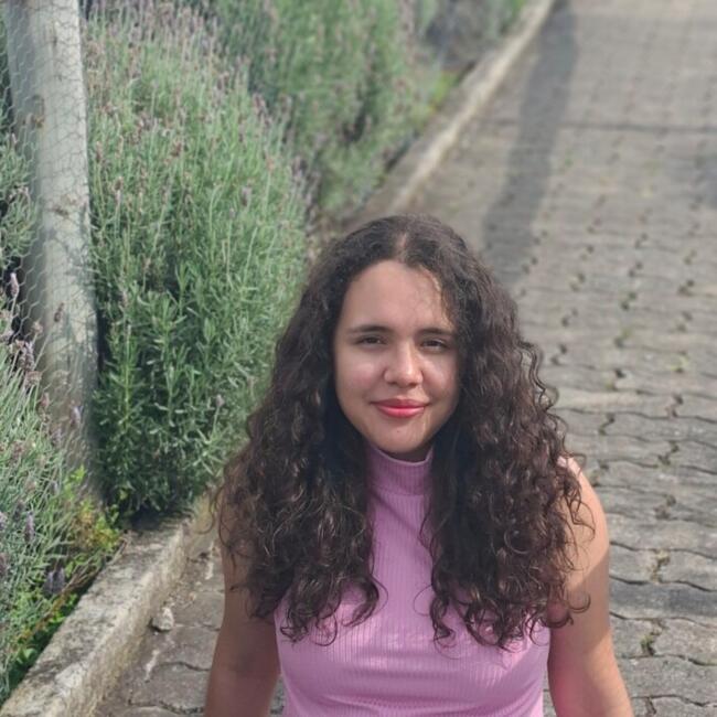 Babysitter in São José dos Campos: Lindaiara